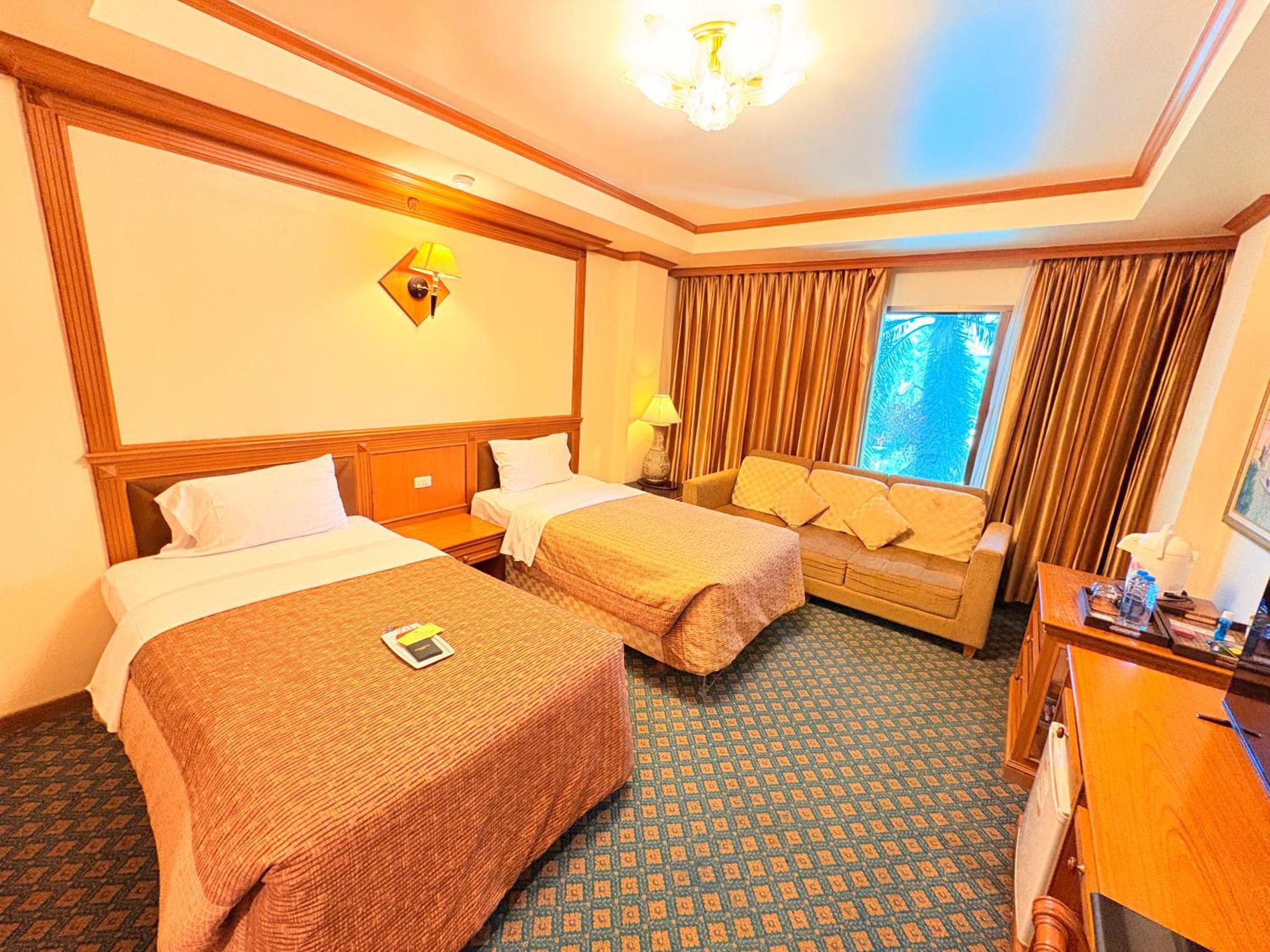 Taksilahotel Махасаракхам Экстерьер фото